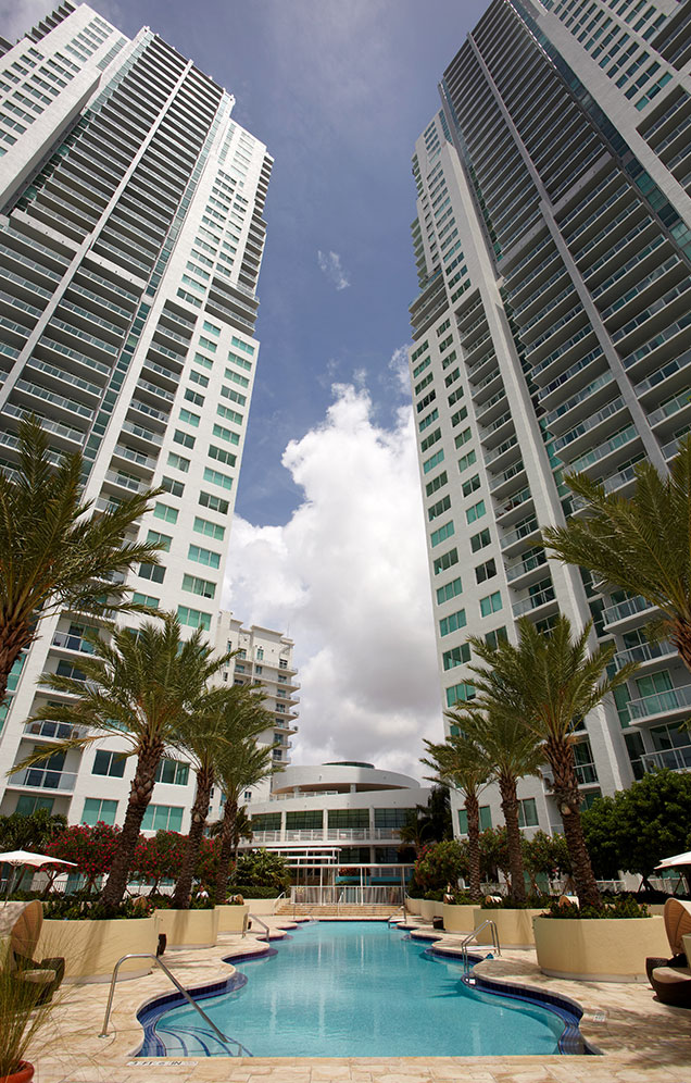 Vertical Slider Duncan Hillsley